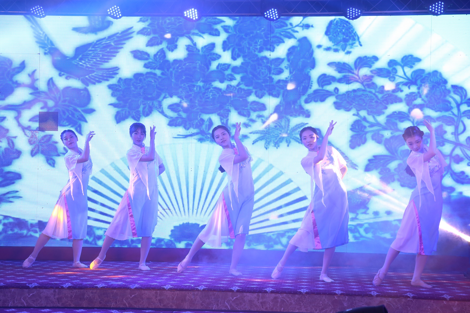 й8827̫(ɷ)޹˾-ٷվ